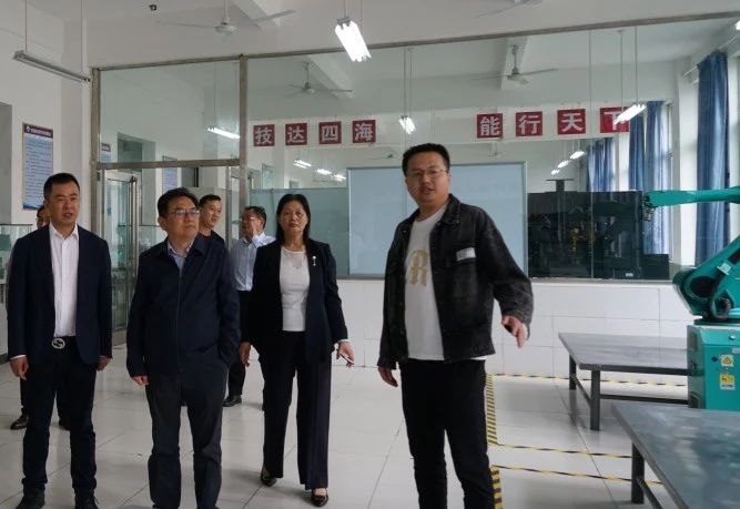 1686637213461063670.jpg 2.jpg